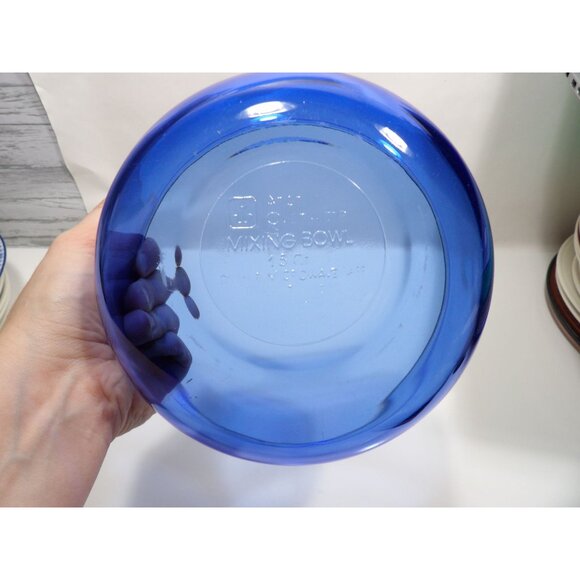 Vintage Anchor Hocking 1.5 Qt Cobalt Blue Mixing Bowl Made In USA - Picture 5 of 14